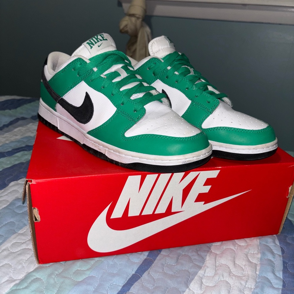 Nike Dunk Low ‘Stadium Green’ (Size 10)